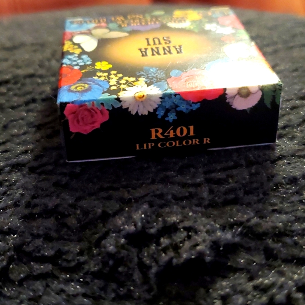 Anna Sui Lip Color R - Picture 4 of 8